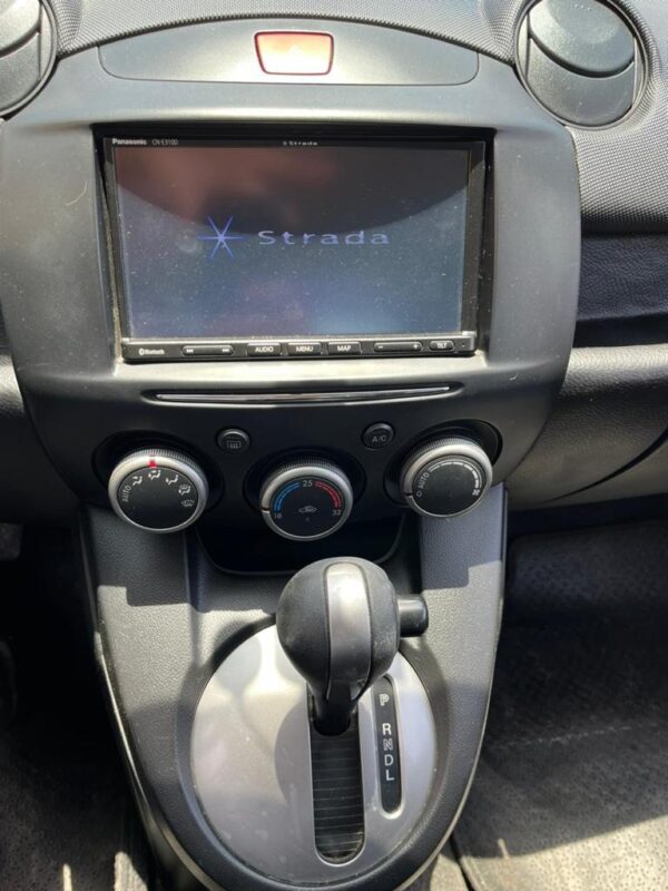 Mazda demio (VENDIDO)