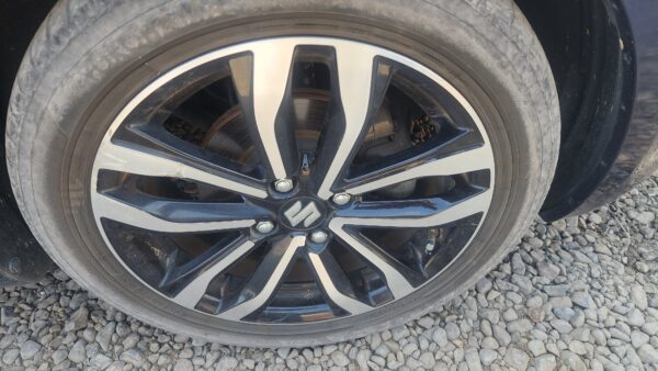 Suzuki Swift   (VENDIDO)